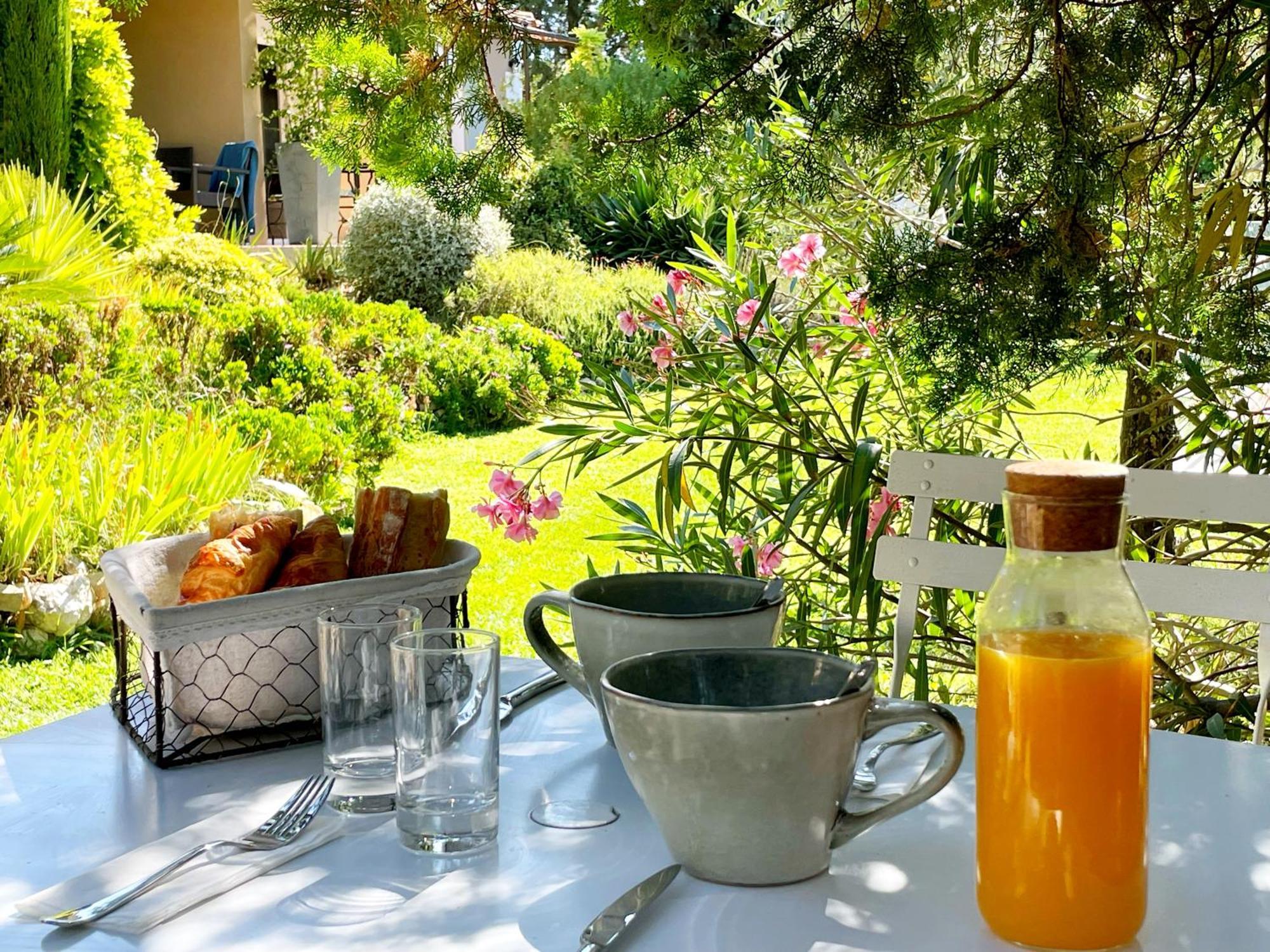 Bed and Breakfast Mas Des Marguerites Maussane-les-Alpilles Zewnętrze zdjęcie
